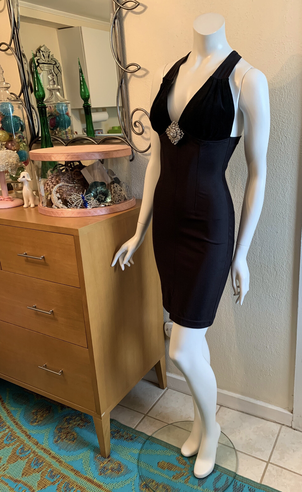 Vintage Glamour Girl Hollywood Black Cocktail Party Wiggle Dress!