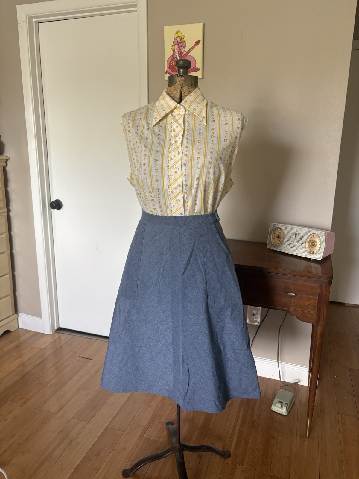 VTG 1950s/60s Handmade Chambray Wrap Skirt with Pockets 34” Waist