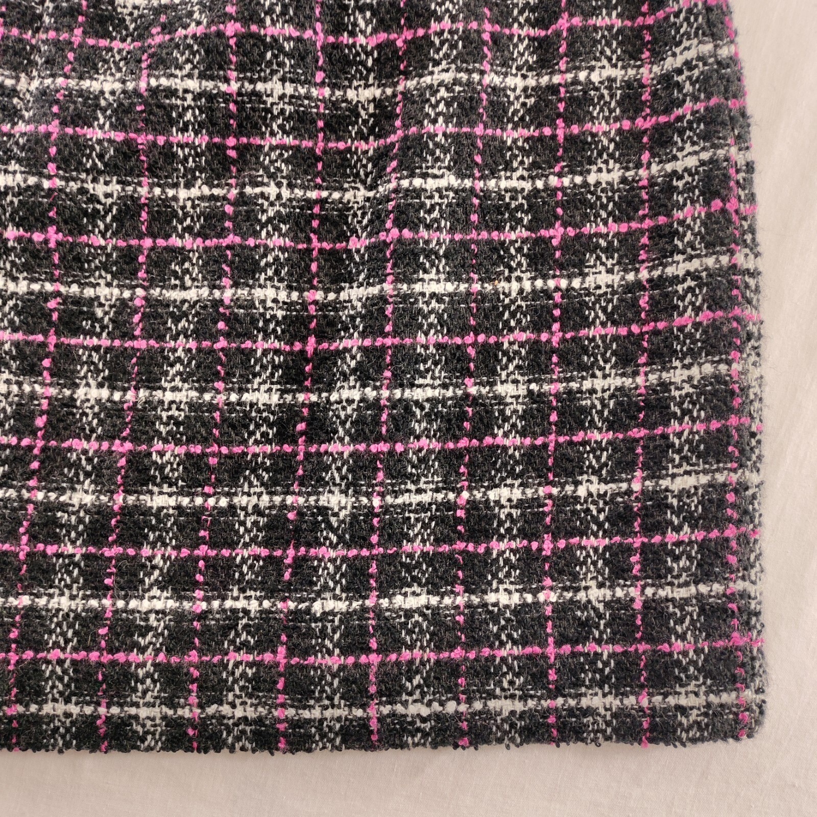 Ann Taylor Poly Wool Blend Skirt, Size 10 90s Pink Black White 28&Prime; Waist