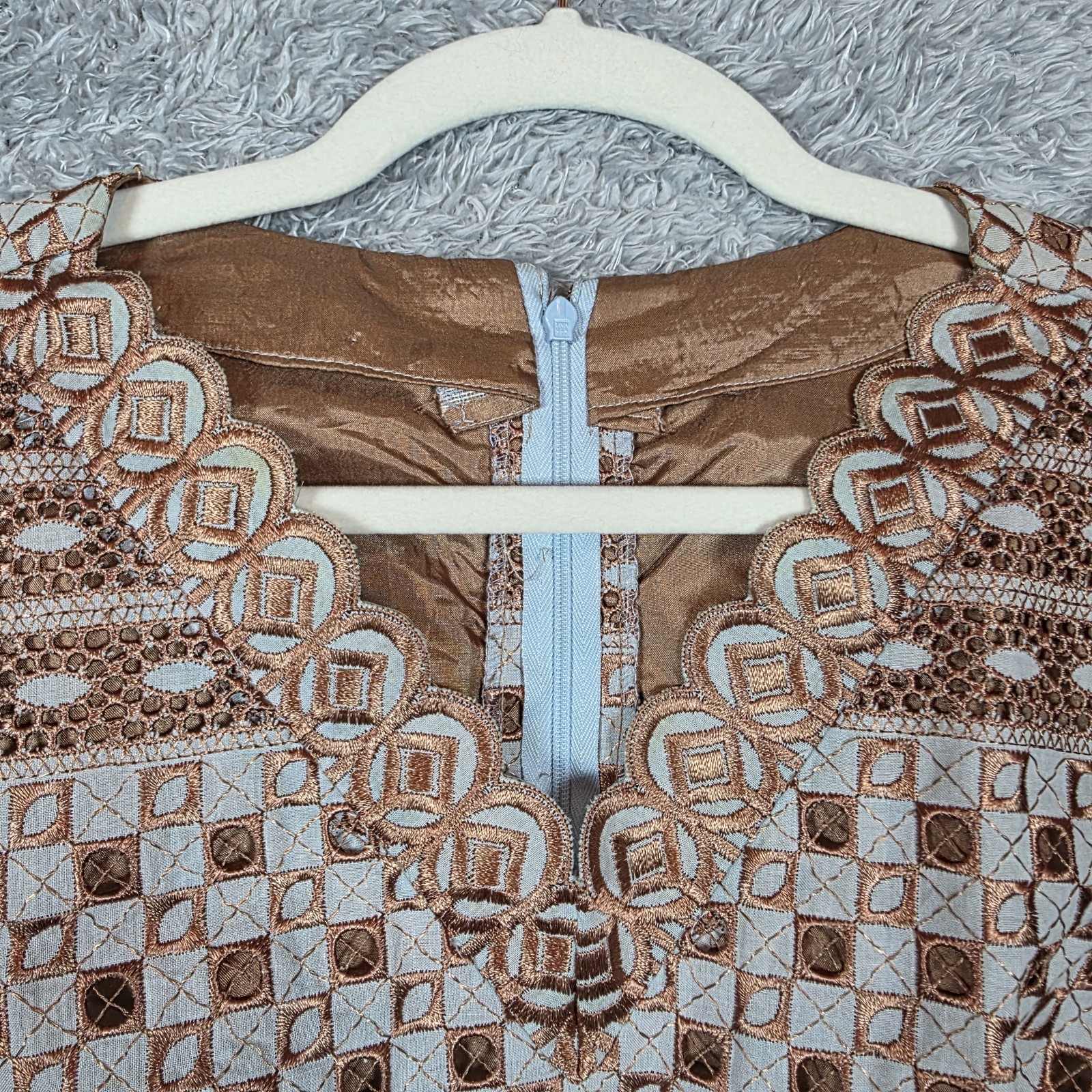Vtg 70s Guipure Lace V-Neck Top Copper Geometric Cutwork Boho Scalloped Peplum M