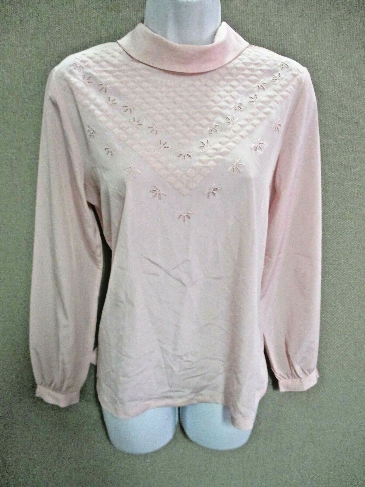 Vintage 70&rsquo;s Daffodil Shirt Size Medium Hand Embroidered Lace Front Romantic Top