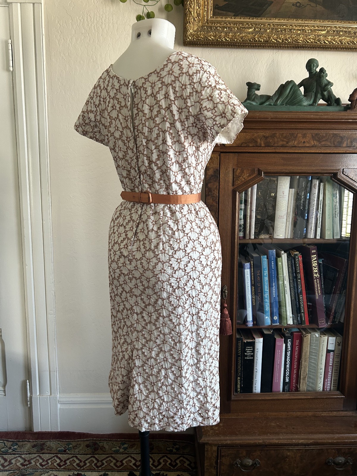 Vintage 1950s 60s White Wiggle Dress Copper Cotton Embroidery Belted Sheath M