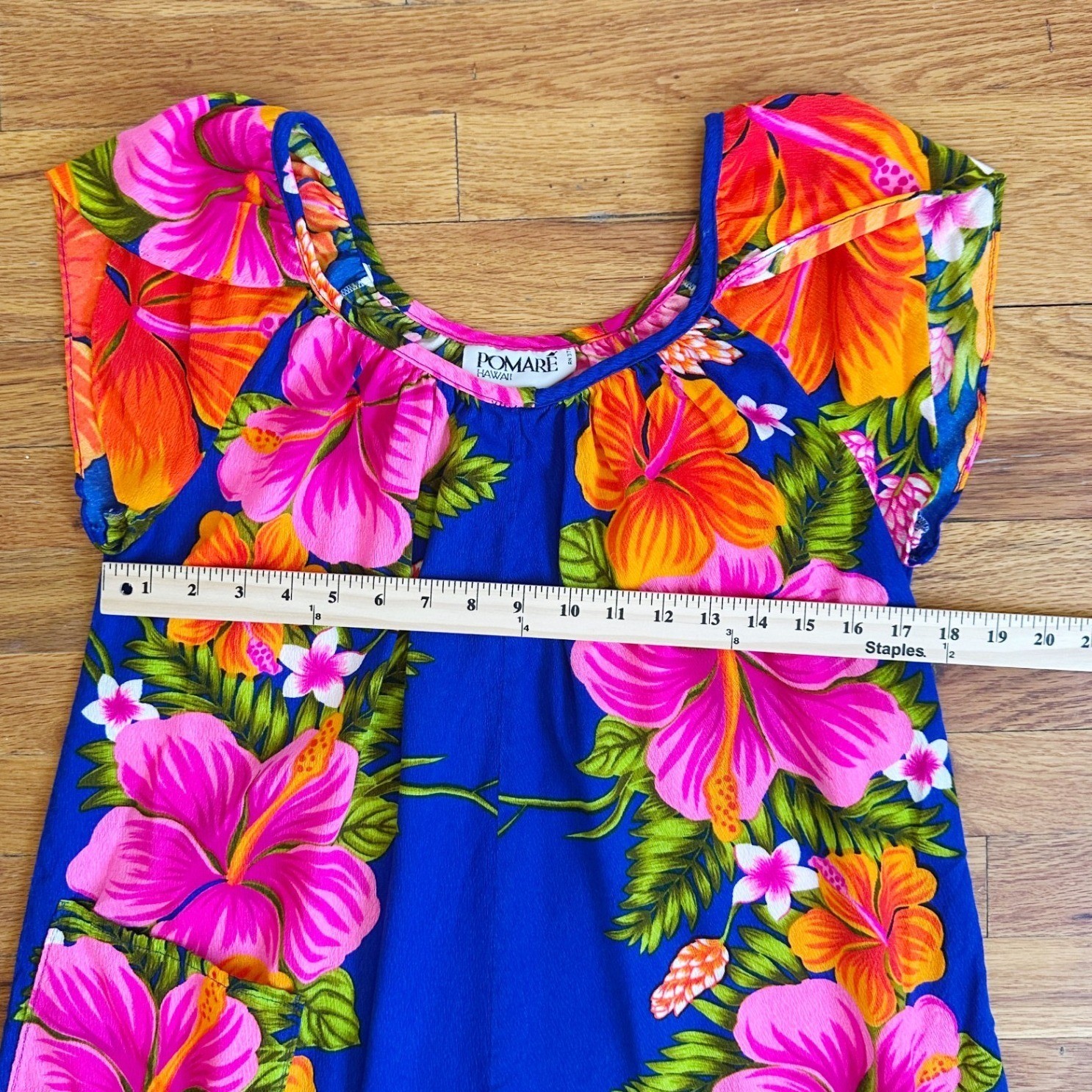 Vintage Pomare Hawaii Muumuu Dress Hibiscus Floral Medium Tiki Vacation Resort