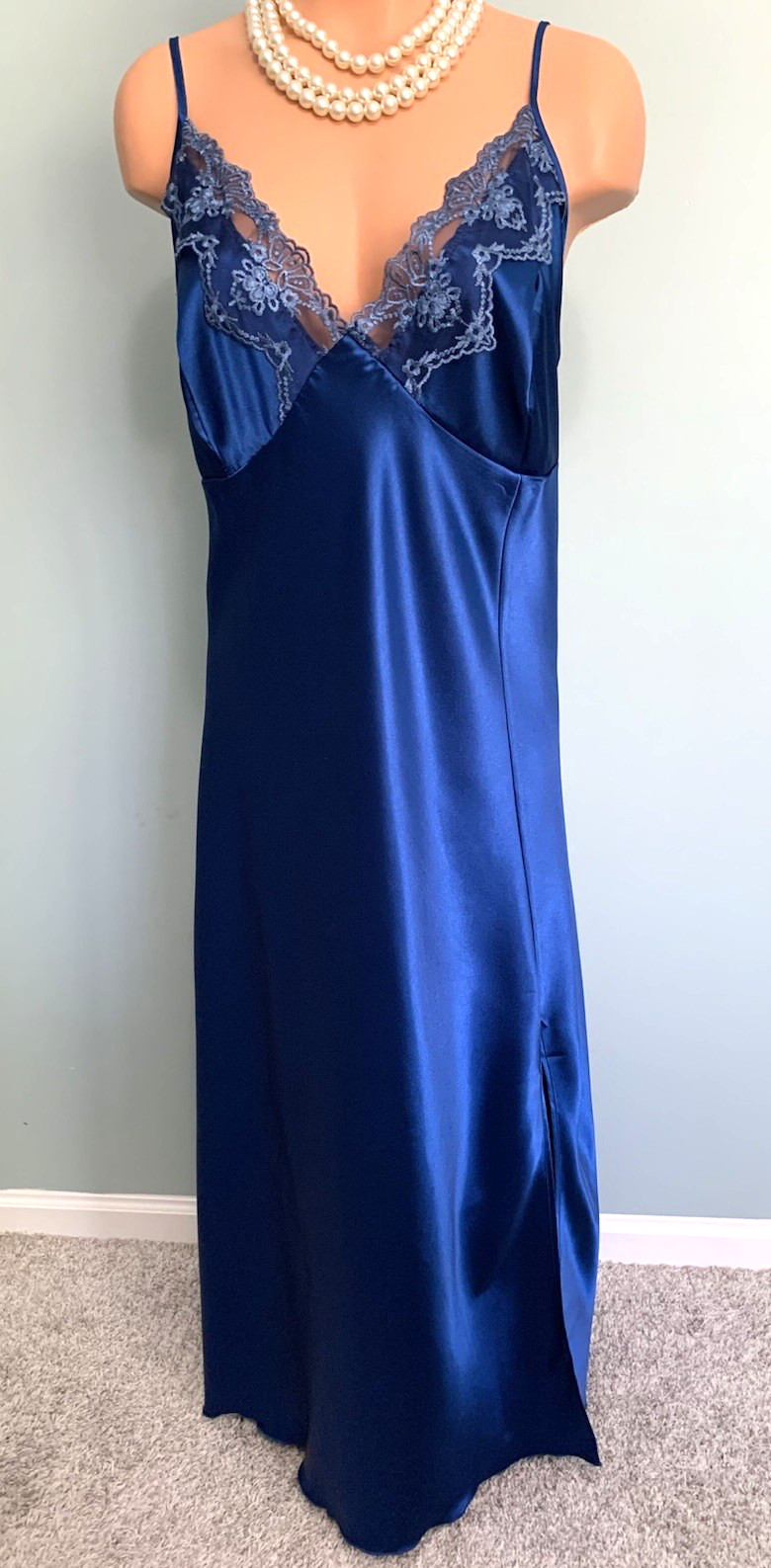 NEW Glossy Secret SATIN NIGHTGOWN 3X Full Slip Dress Plus Sz Sexy 20&Prime; Slit