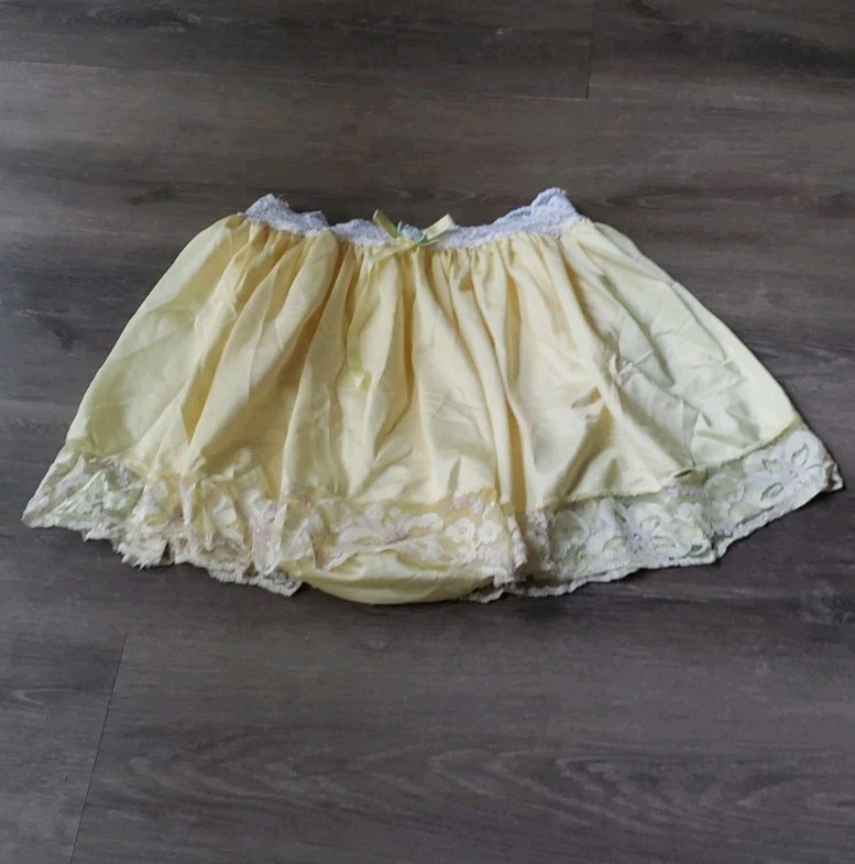 Yellow Satin Lingerie Bloomers Skirt Lace Sz S-L? Elastic Waist 22&Prime;-38&Prime;W READ