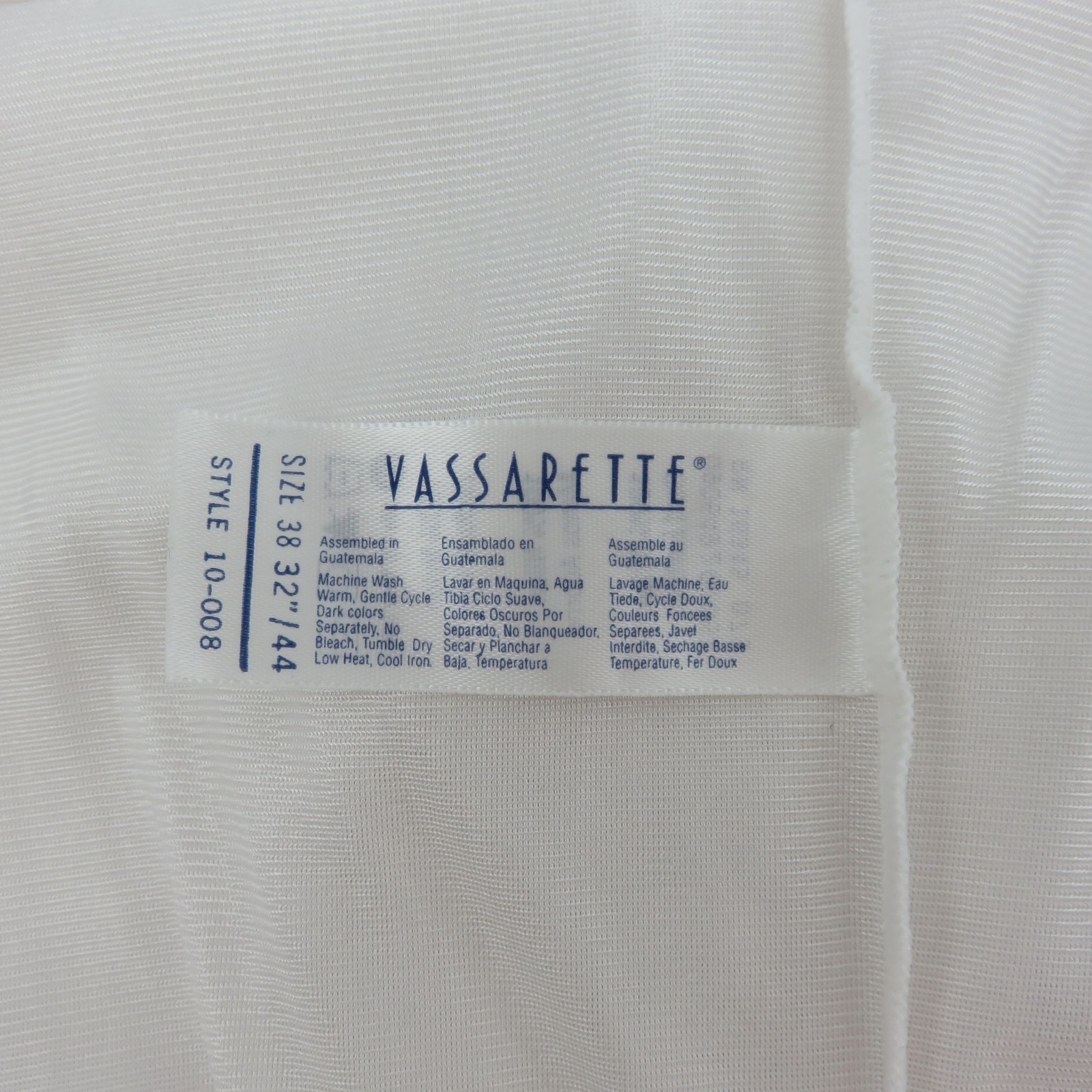 Vassarette Women Size 38 Style 10-008 Solid White Scallop Trim Slip Dress Nylon