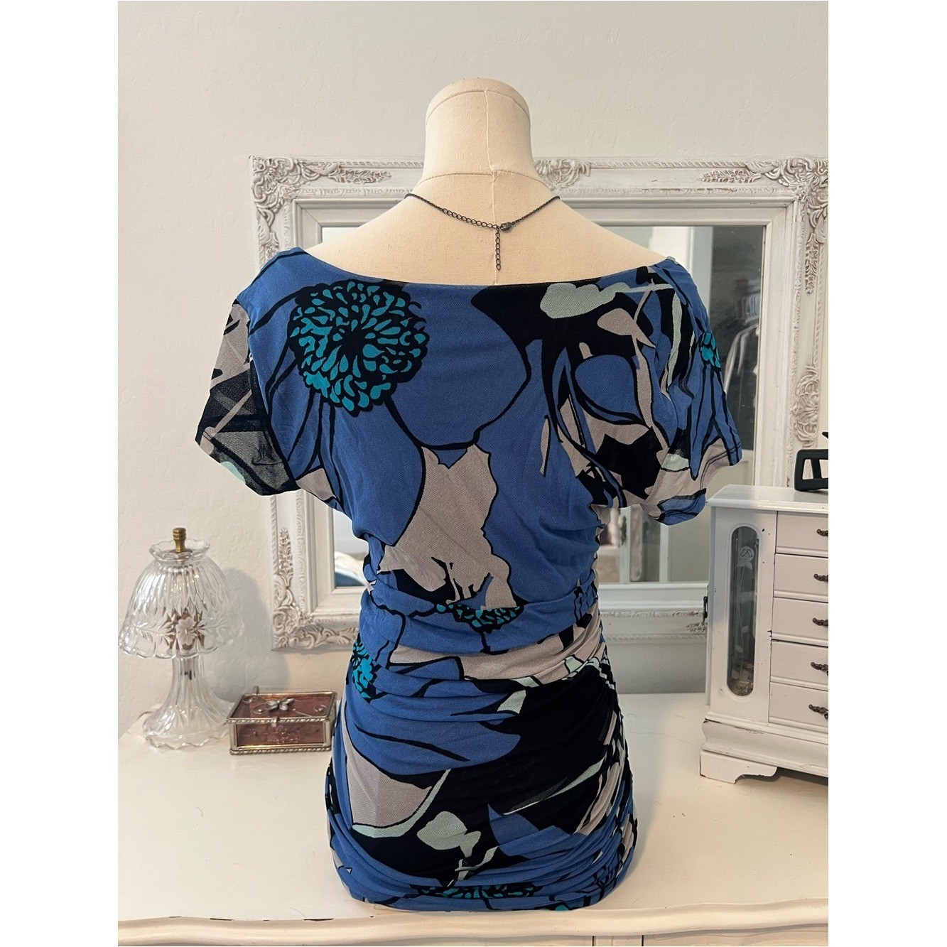 vintage blue floral print babydoll short sleeve top with ruched sides