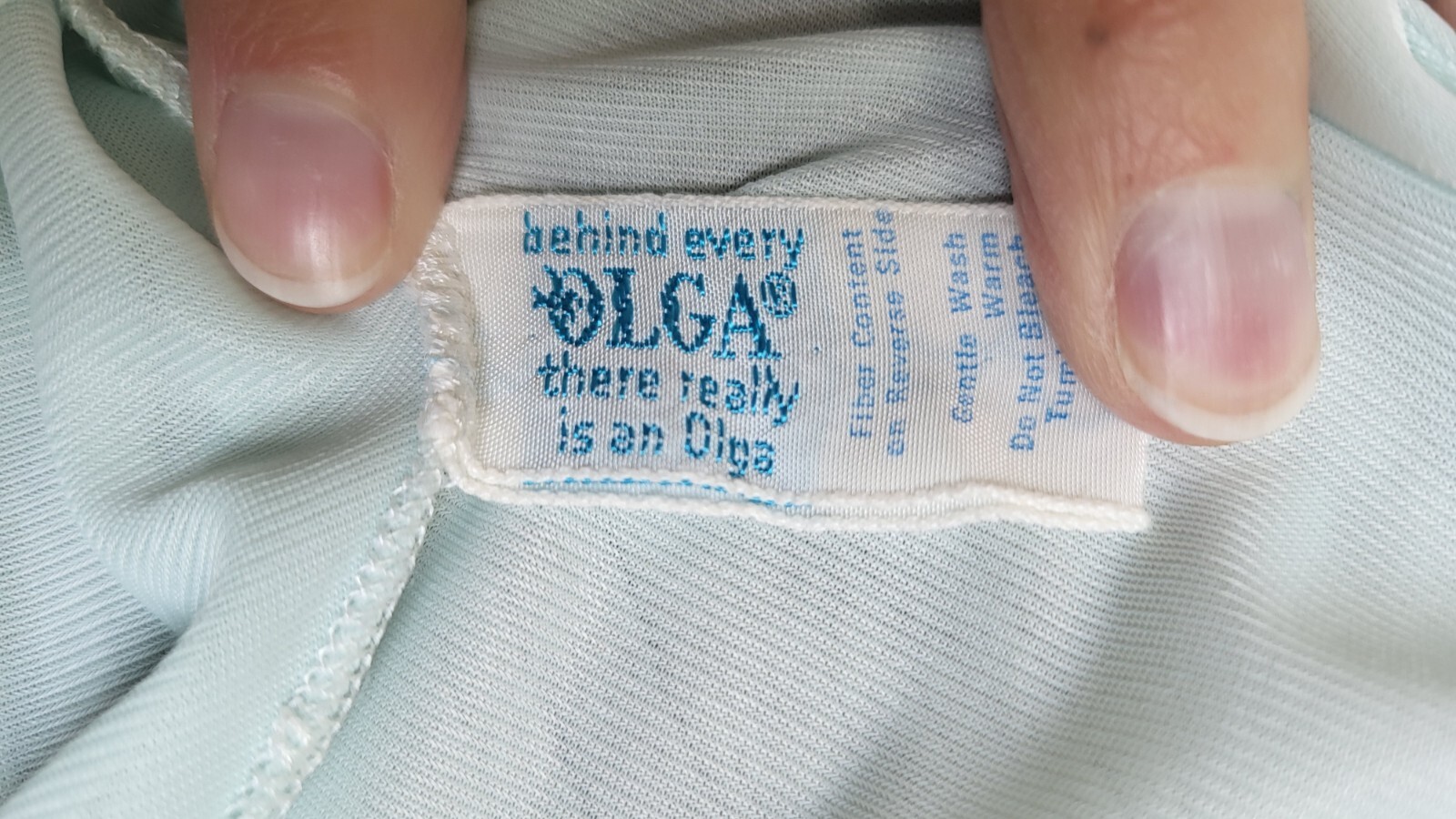Vintage OLGA Pale Aqua SECRET HUG Nylon Nightgown – Size 34 (Small) EUC