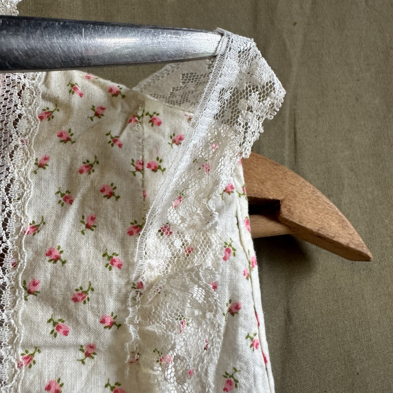 Vintage 60s Women’s Nightgown Mr. P.J. Pink Flowers Boho Folk 18X32.5 READ