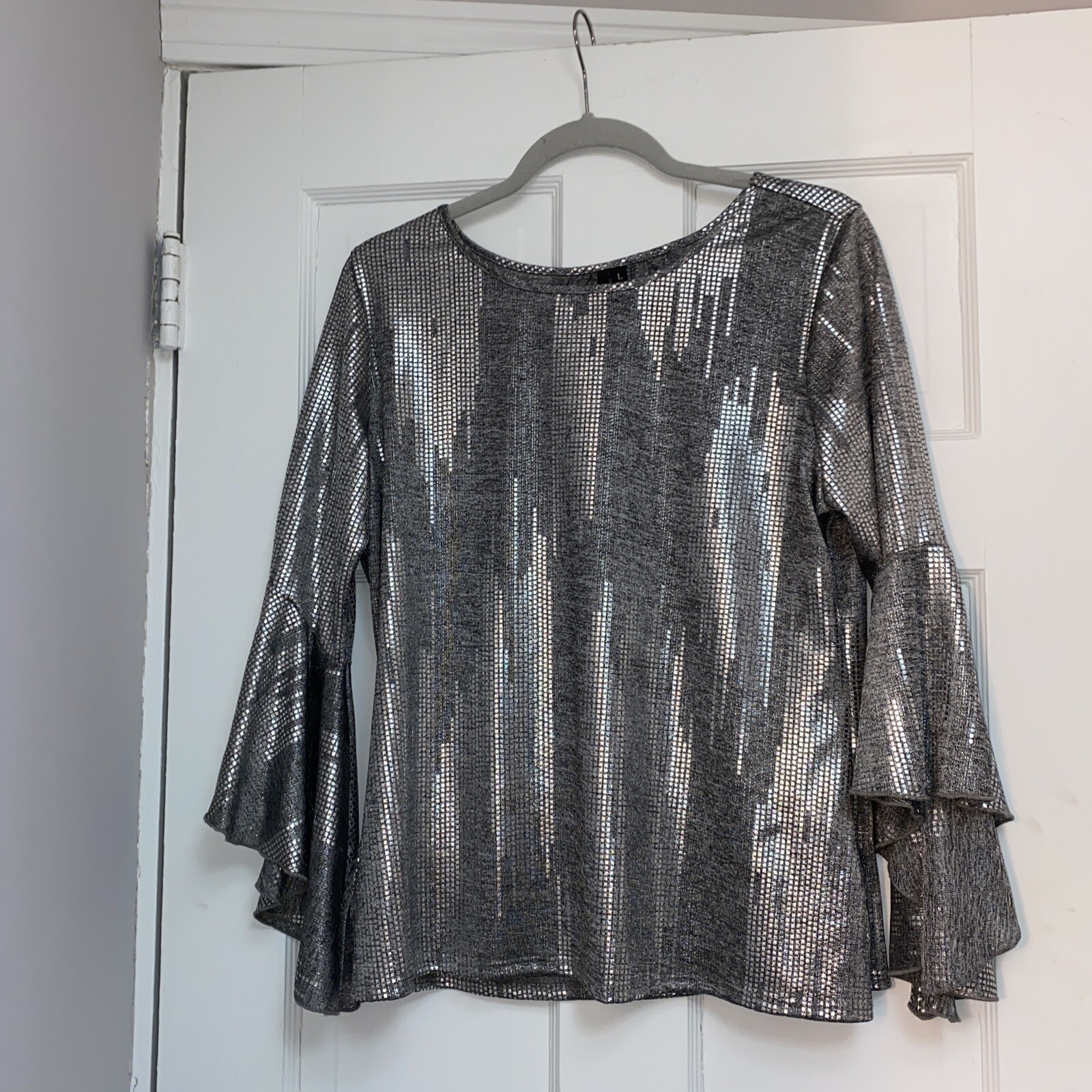 Kay Celine Women&rsquo;s Blouse Size Small Silver Shimmer Bell Sleeve Vintage VTG