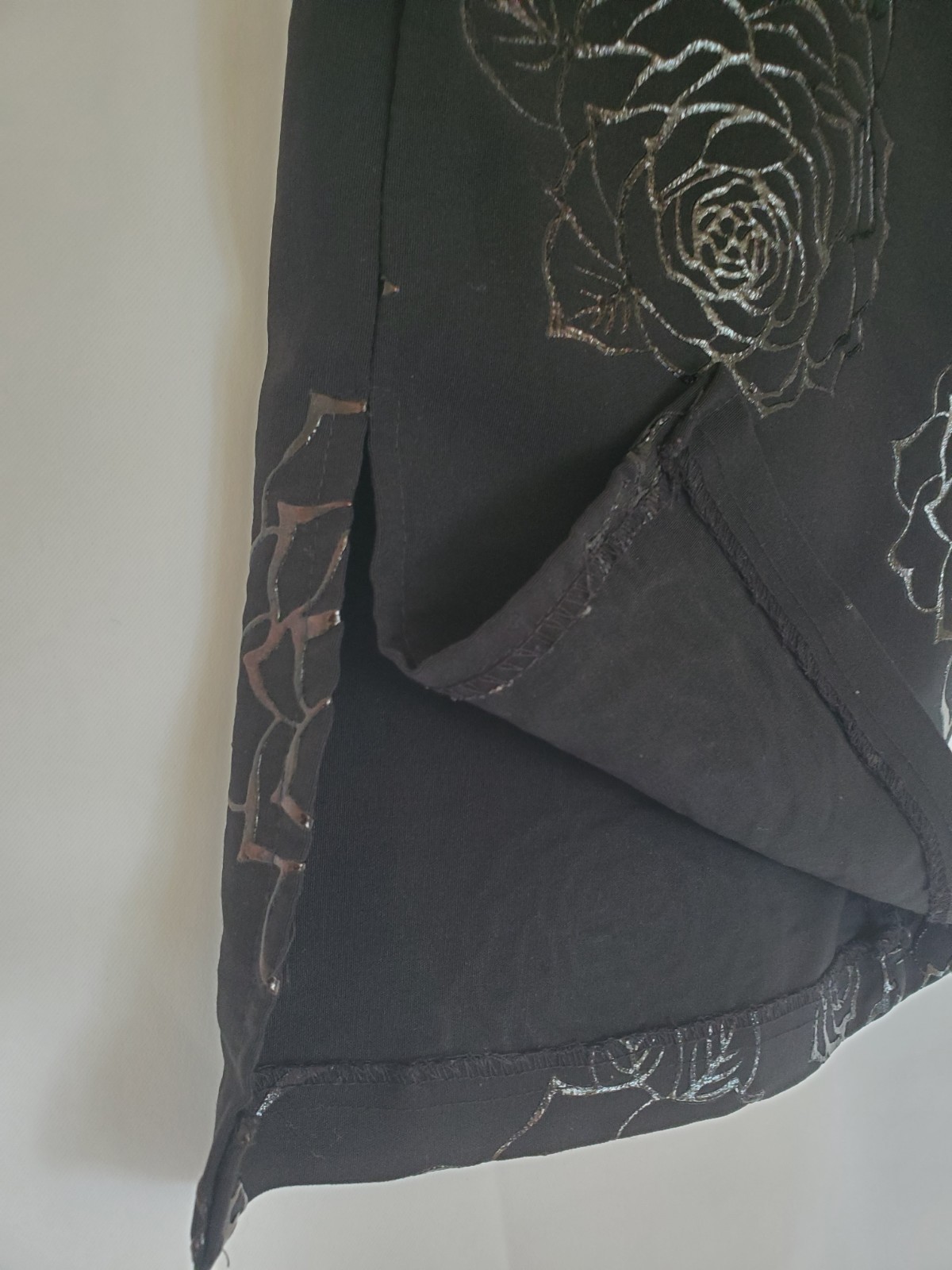 🕊STAR C.C.C.🕊 Black Embossed Rose Print Gothic Design Vintage Jeans Sz 7 🌹