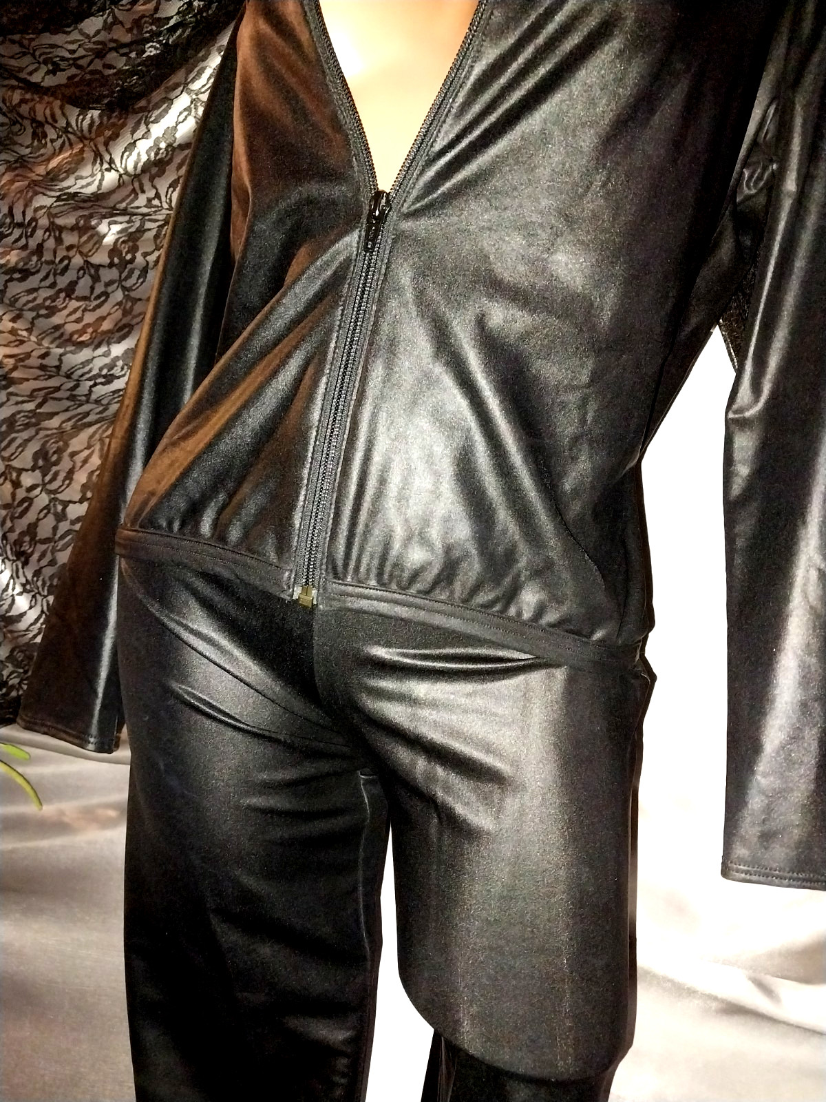 VTG 80s SILKY RUBBA NYLON SPANDEX BURLESQUE SHINY SET PANTS BLOUSE JACKET TOP