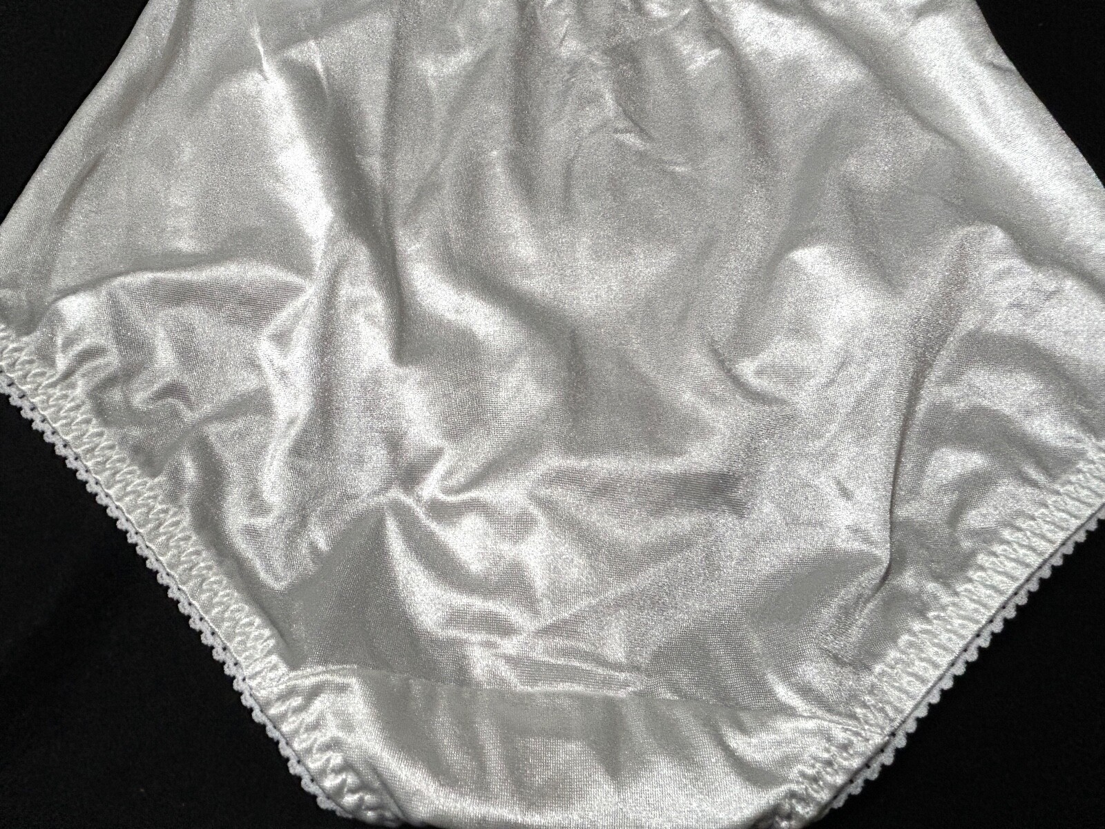 Vtg VANITY FAIR 40301 Satin Second Skin Light Control L / 7 White Brief Panties