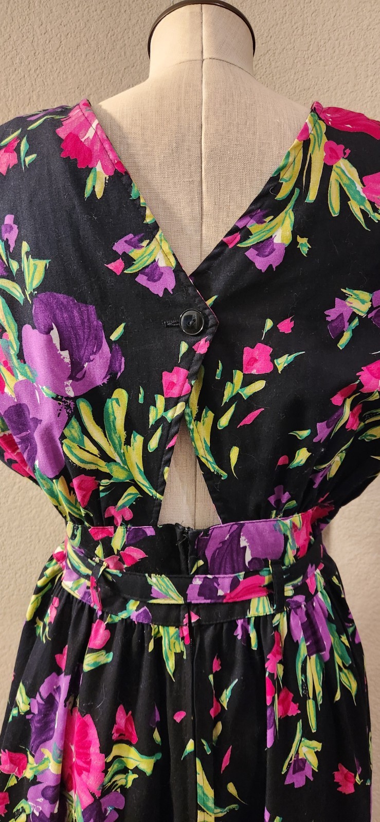 VTG 80s Stuart Alan Multicolor Floral Belted Dress Peekaboo Back Women&rsquo;s 10