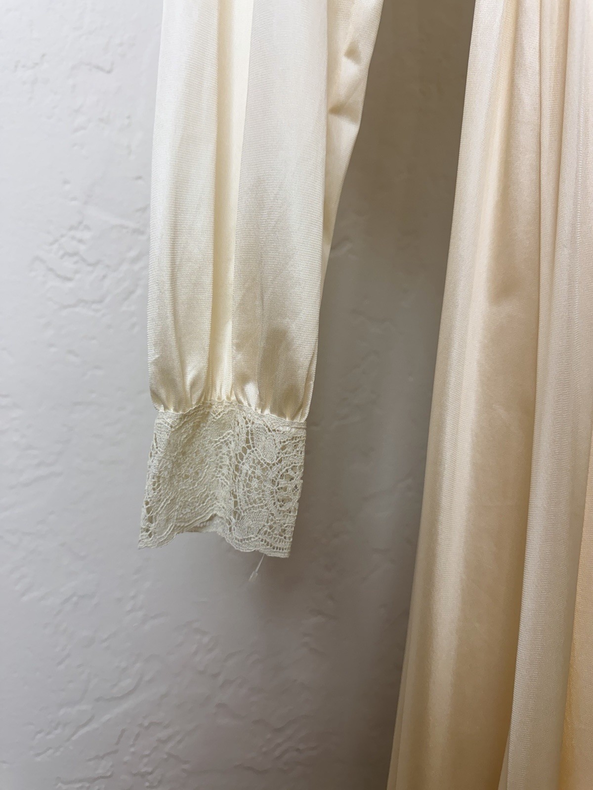 Vintage Miss Elaine Peignoir Set Ivory Lace Bridal Robe Gown Small USA