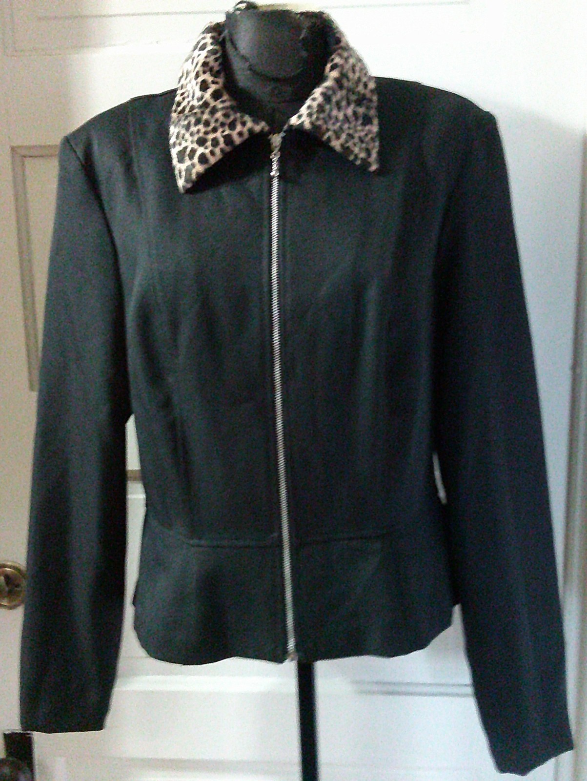 90&rsquo;s CITY TRIANGLES Black Zip Up Animal Print Suit Jacket Blouse Top 13
