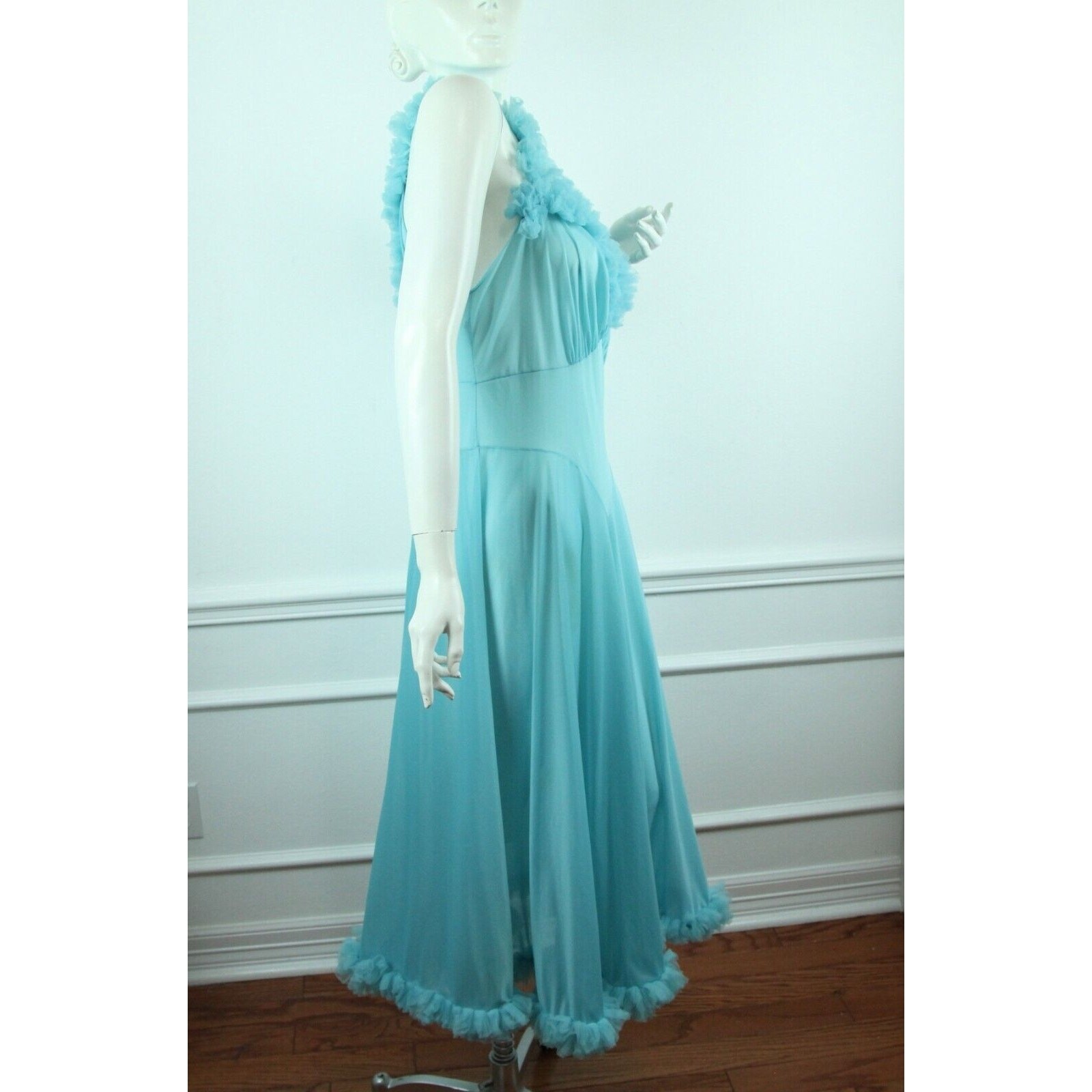 Vintage 60s Long Nightgown Blue Ruffle Coquette Size 38 Glam Babydoll Elegant