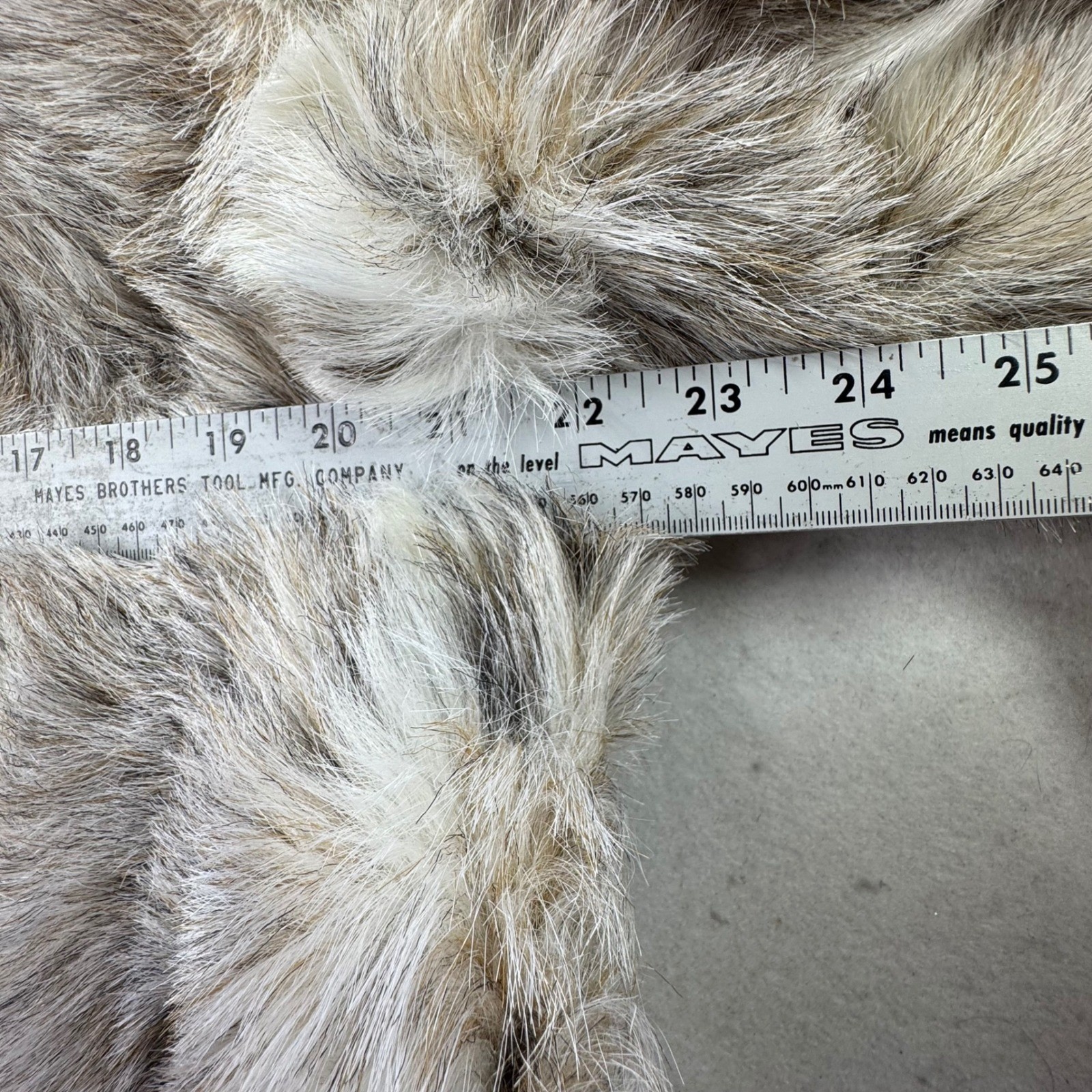 Miss New Yorker Faux Fur Coat Women Medium Gray Vintage Faux Lynx Mob Wife Luxe