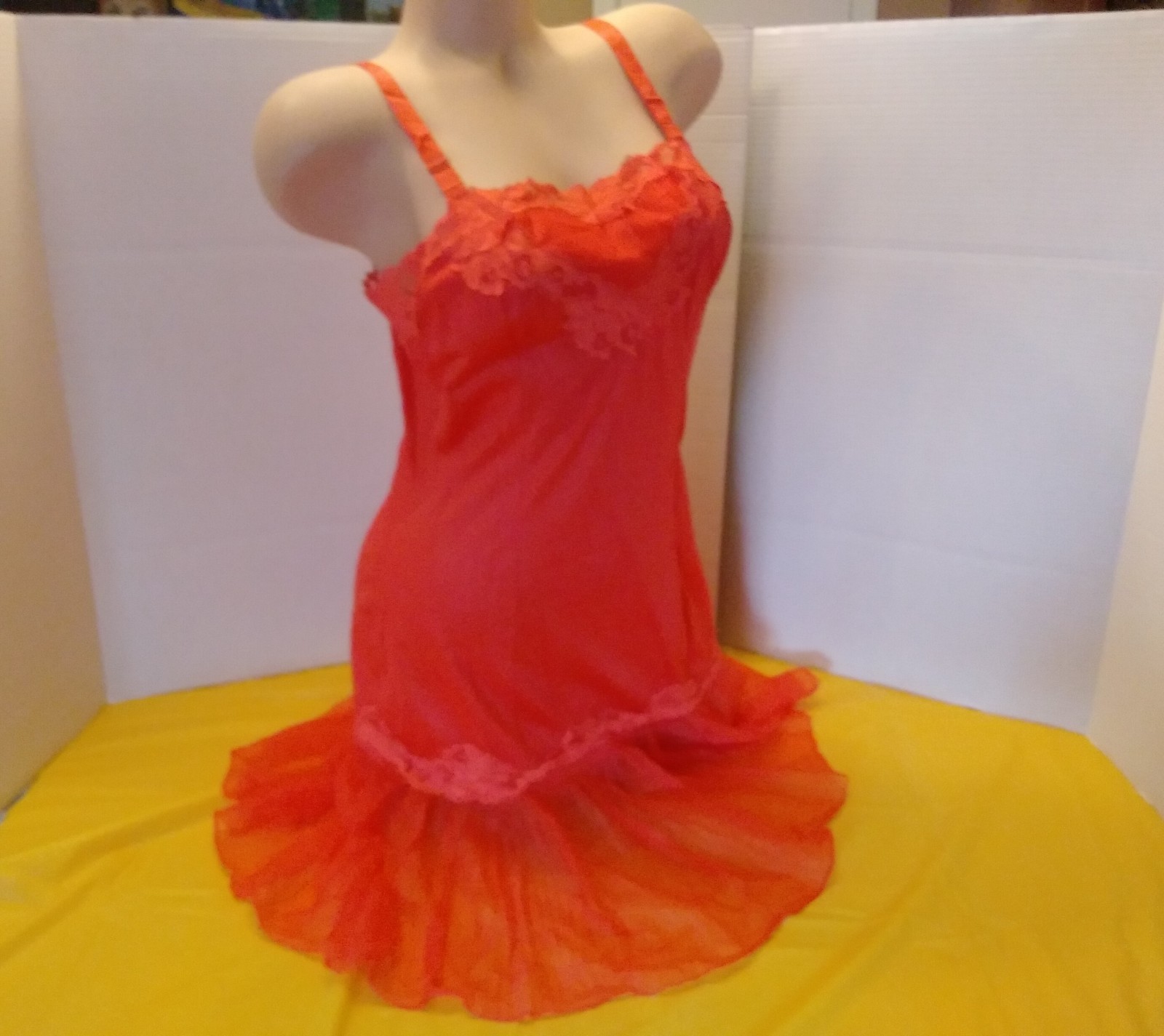 Vintage Full Slip Movie Star Red & Trim SZ 36 Mermaid Pleated Lace Bottom
