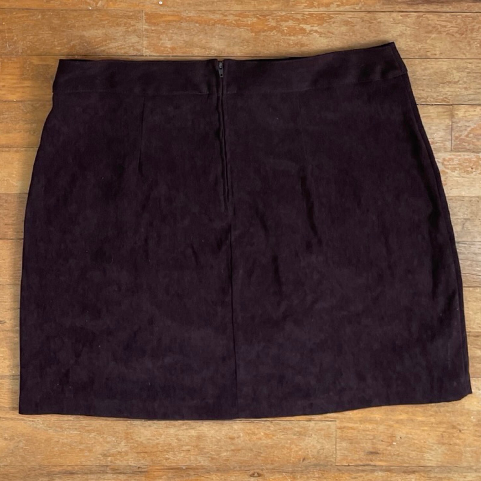 Vintage Brown Microfiber Mini Skirt Size Large 33&Prime; Waist 1990s Faux Suede