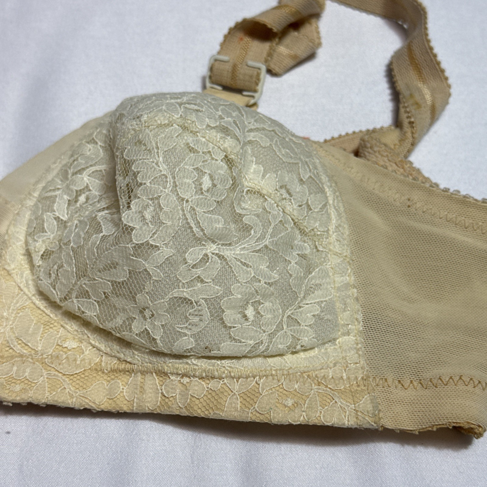 1950’s-1960’s SEARS Bra 32 B Lingerie Hook Back Lace Rockabilly Punk Goth READ