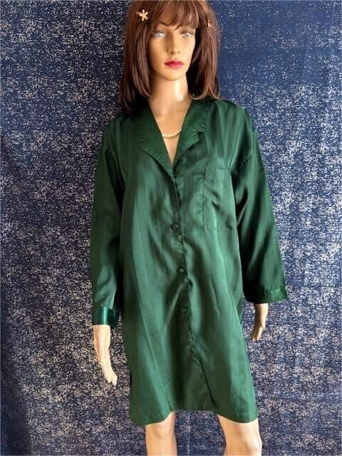 VTG A&rsquo;MILANO SLEEP CAMISOLE GREEN SATIN STRIPED SZ M