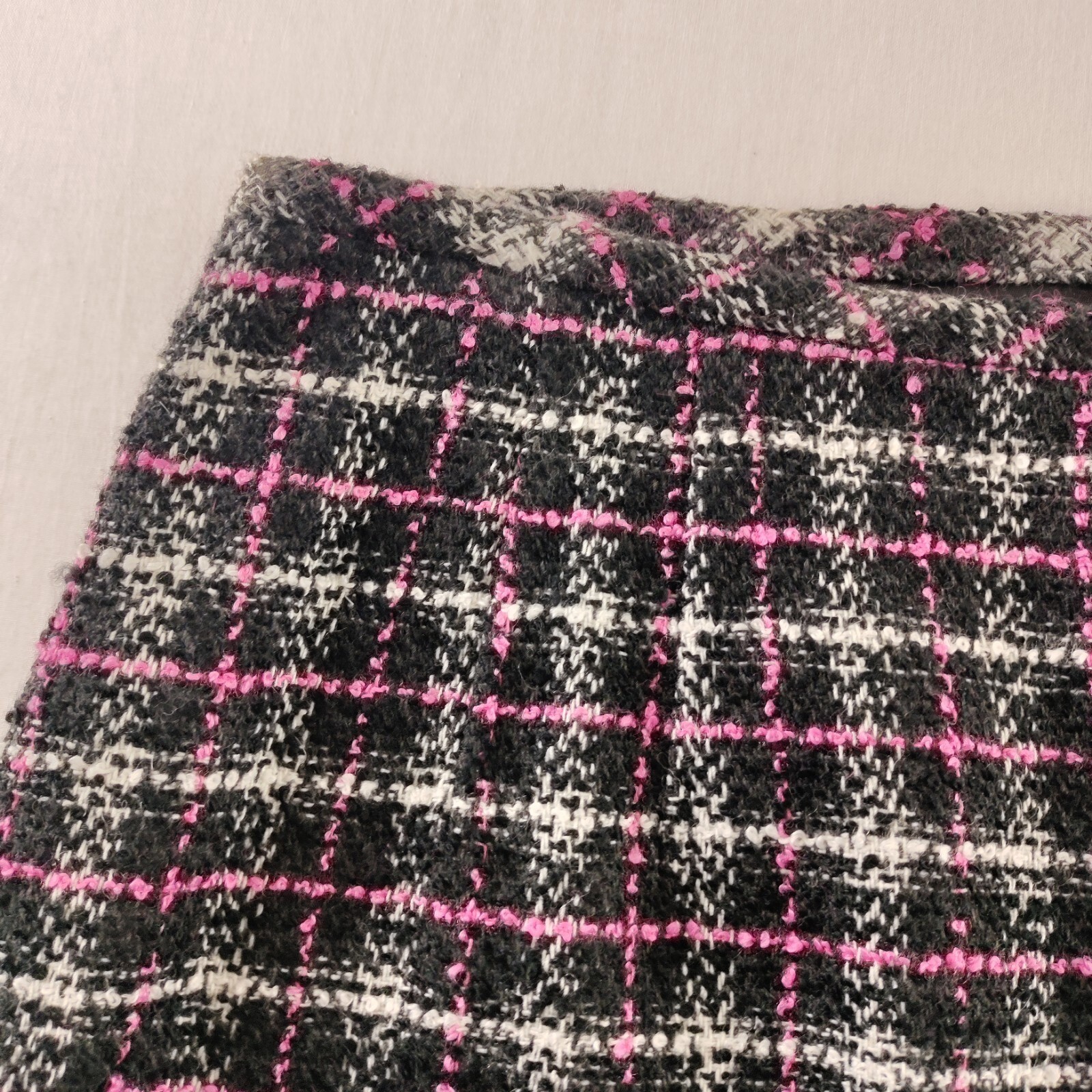Ann Taylor Poly Wool Blend Skirt, Size 10 90s Pink Black White 28&Prime; Waist
