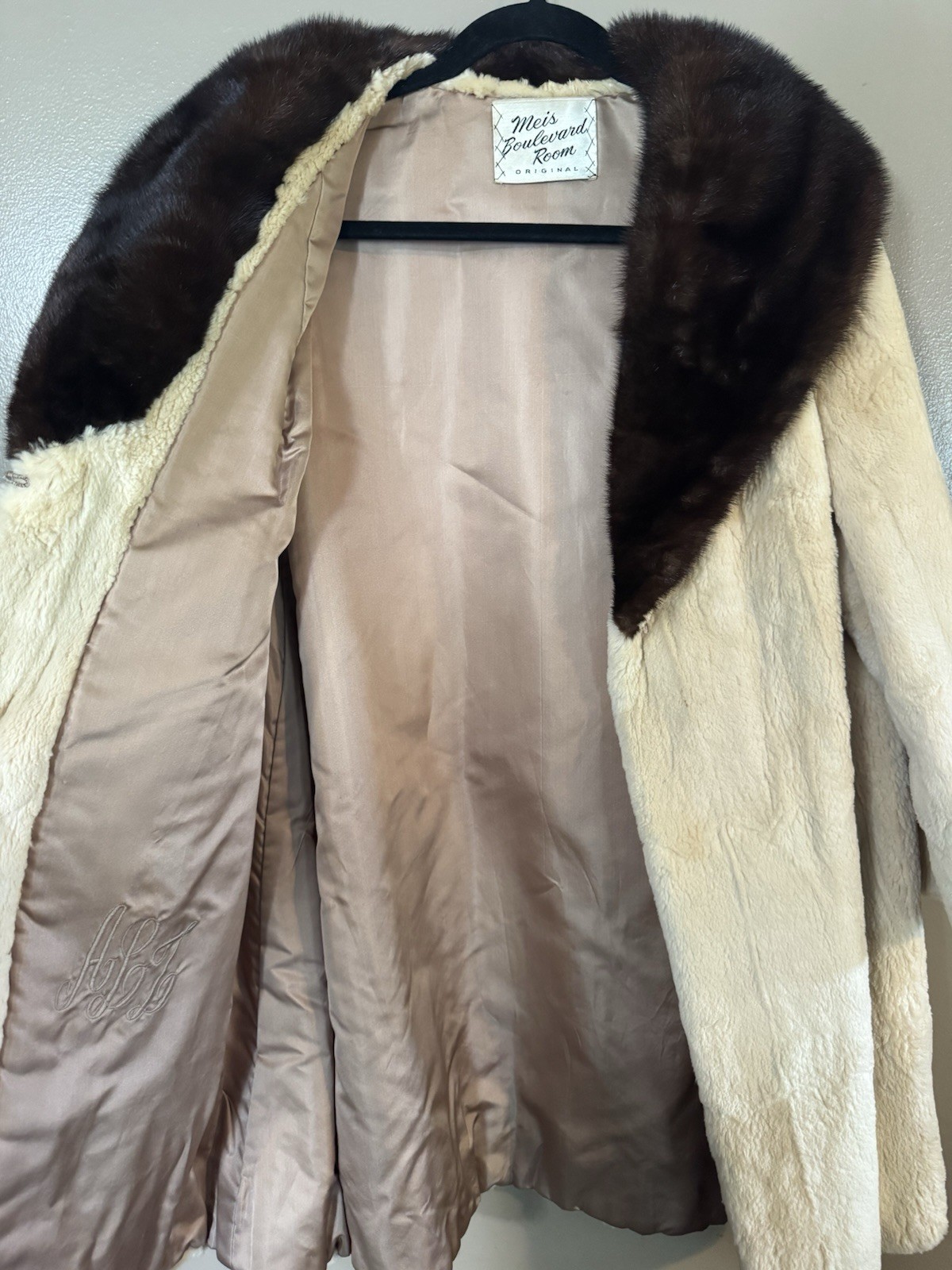 60’s/70’s Meis Boulevard Room Original Fur Coat See Measurements Hollywood Glam
