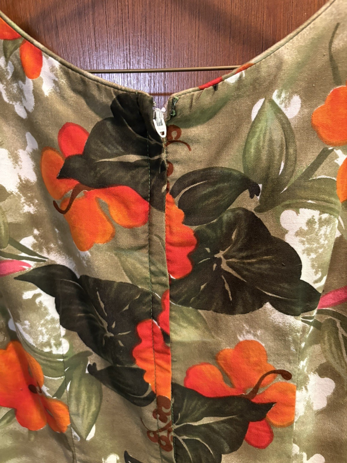 VINTAGE REEF Brand Hawaiian Dress Green Orange Hibiscus Floral Tiki Authentic