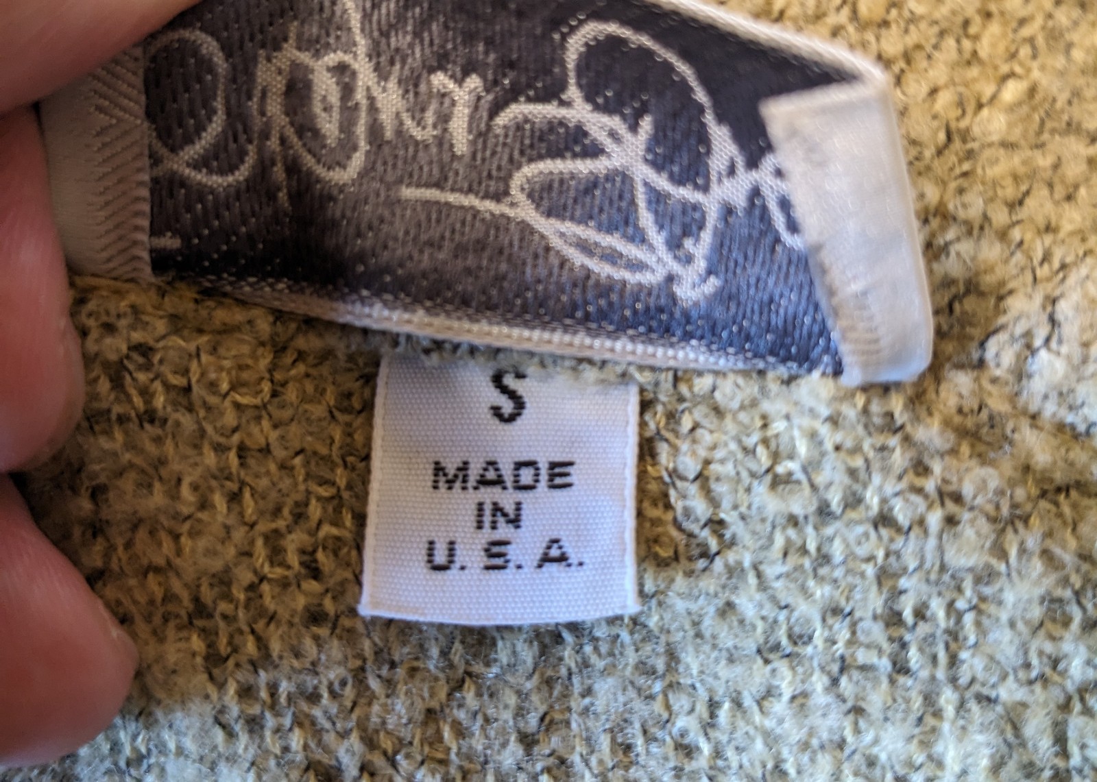 Vintage 80s St John by Marie Gray Santana Knit Cropped Sweater USA