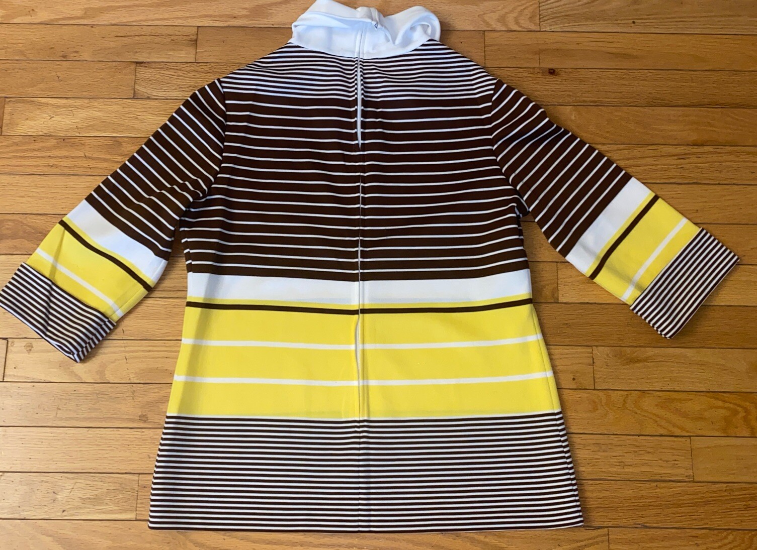 Vtg 70s Kay Windsor Polyester Yellow Brown Stripe Top Turtle Neck Back Zip