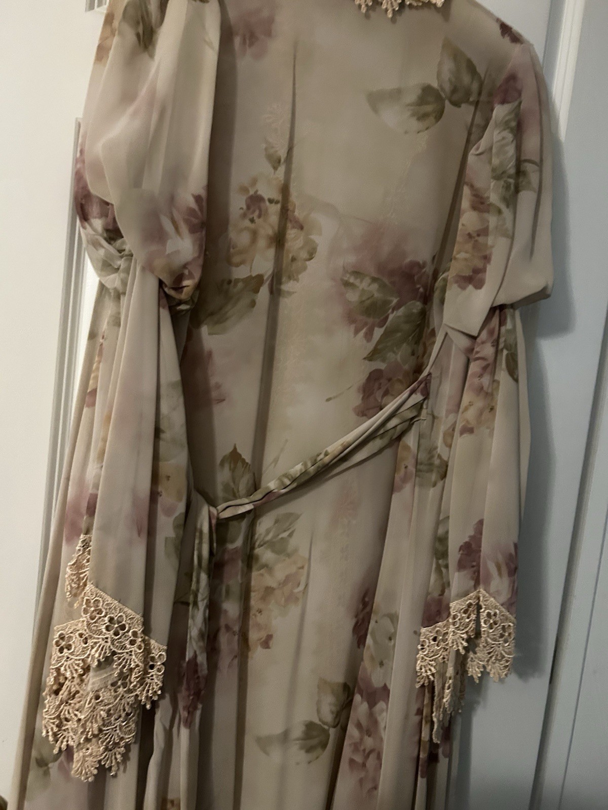Effortless Romantic Dusty Rose Sheer Flowered Full Length Coverlet/Robe