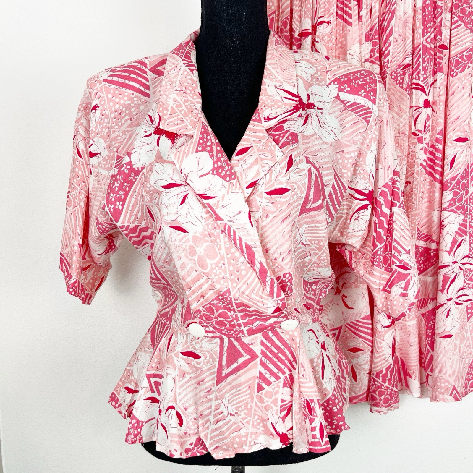 True Vintage &lsquo;Miss Oops&rsquo; Two Piece Skirt and Top Set Hawaiian Floral Dress 80s