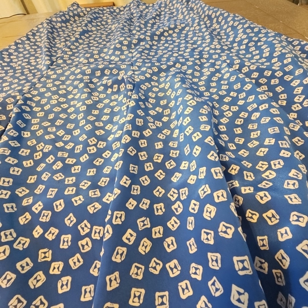 VTG Dereta SIZE 16 Blue White Lined Polyester Flowy Panel Midi Skirt