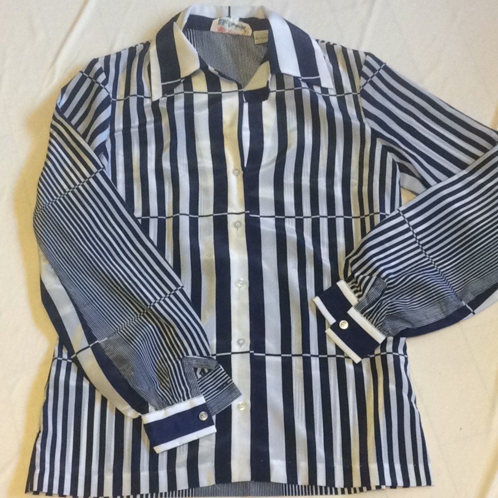 70&rsquo;s Vintage Lady Manhattan Navy & White Striped Shirt: the Réplique Collection