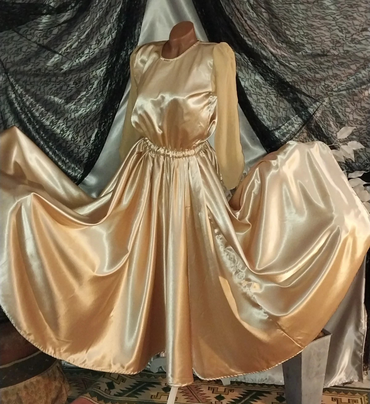 VTG REAL SATIN GOLD LAME 400&Prime; SWEEP 40S STYLE Wedding EVENING MAXI GLAM Dress 38