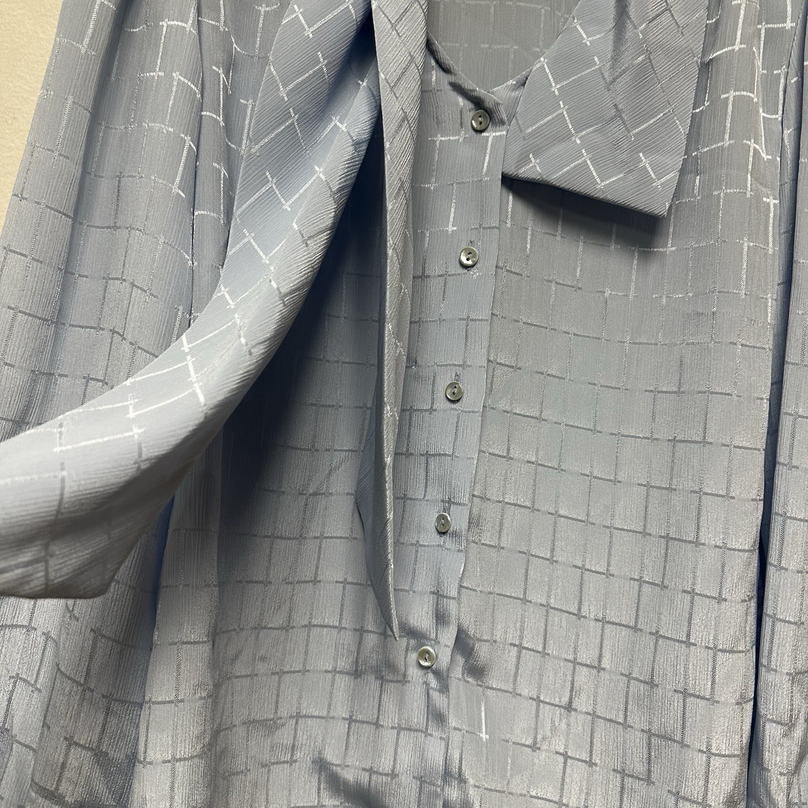 Jonquil By Judy Bond Womens 10 Button Up Top Long Sleeve Shirt Tie Neck NOS