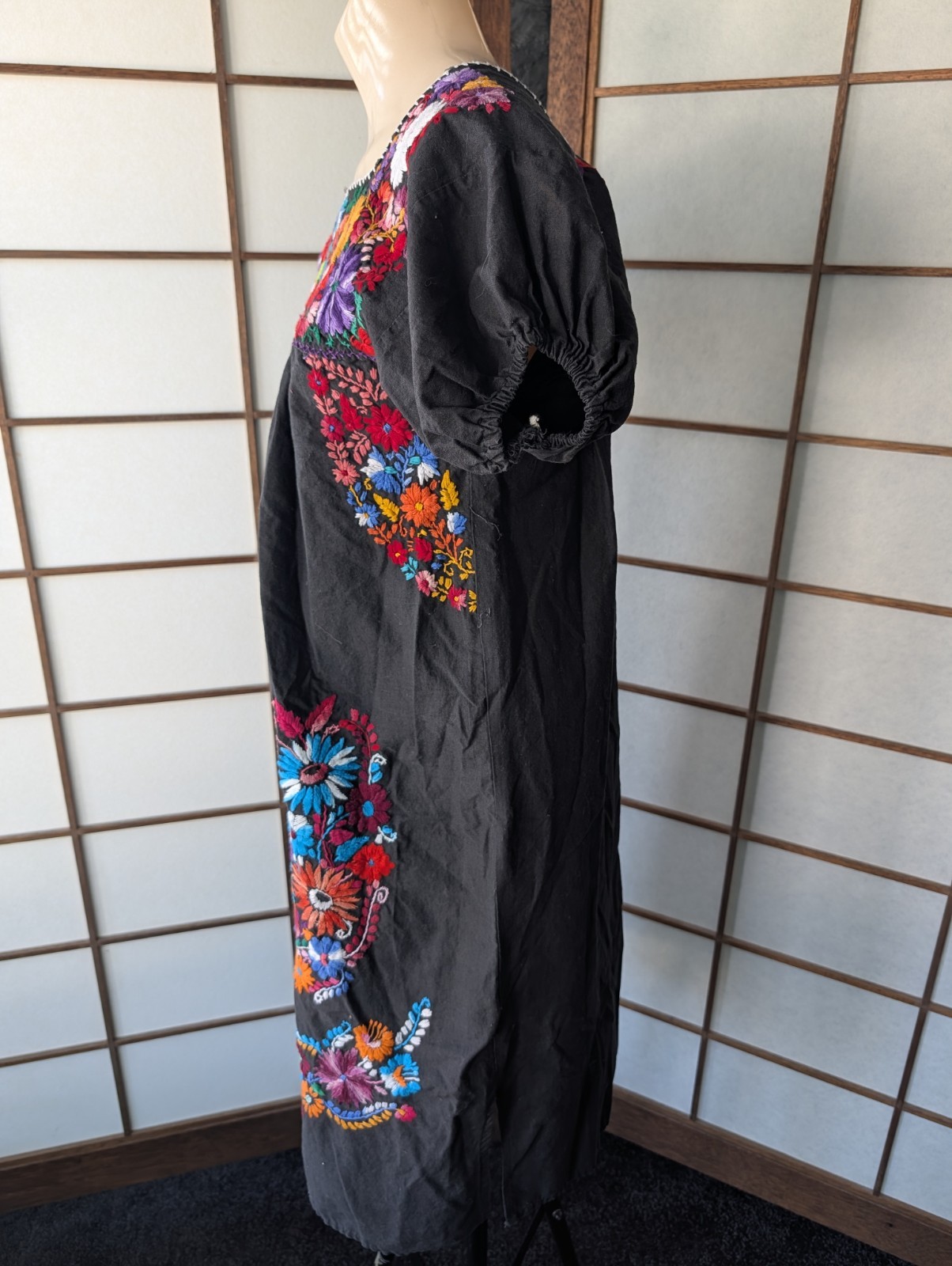 Vintage 70s Intricate Hand Embroidered Mexico Tourist Dress Peacock Sz M/L Black