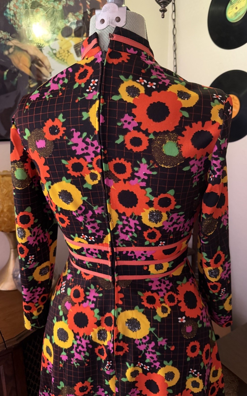 Stunning Vintage 60s-70s Bright Neon Psychedelic Mod Flower Power Flare Dress S