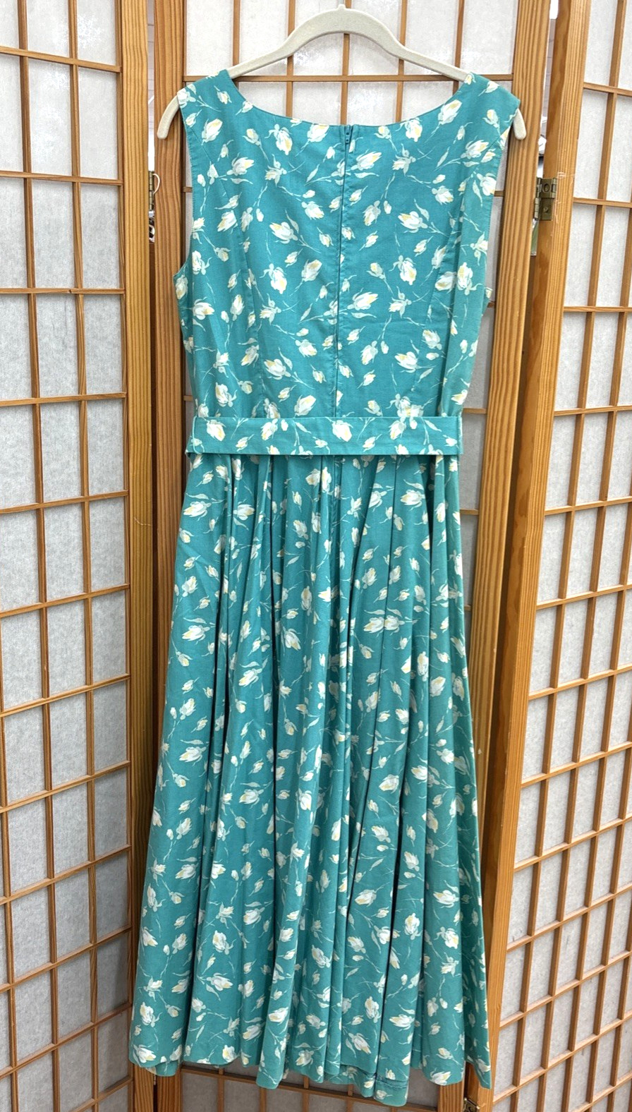 Vintage Laura Ashley Floral Belted Dress Blue Sz 12 Cottagecore garden Sundress