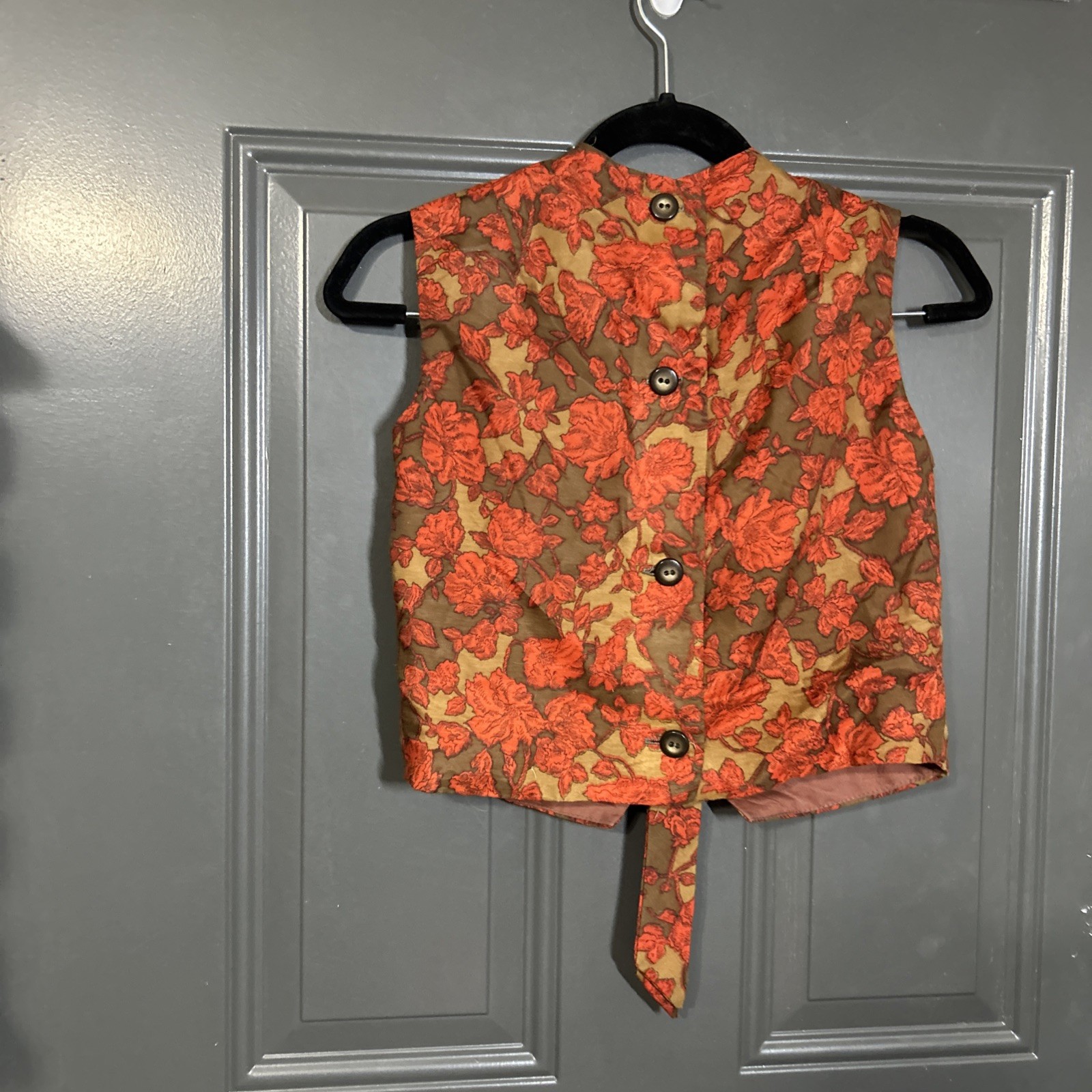 None Branded Vintage Red And Brown Flower Vest And Pleaded Skirt