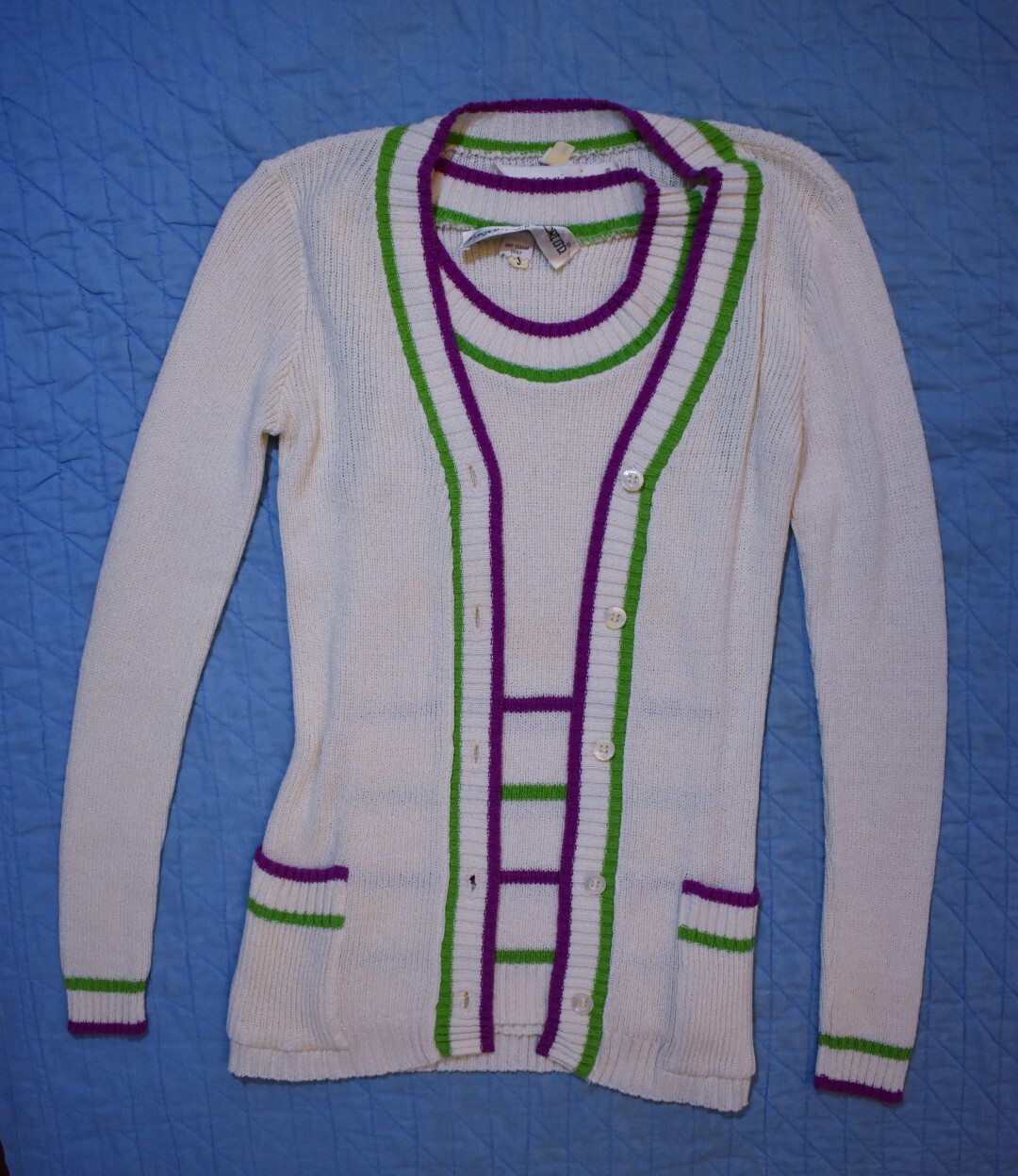 VINTAGE White Cardigan And Matching Blouse