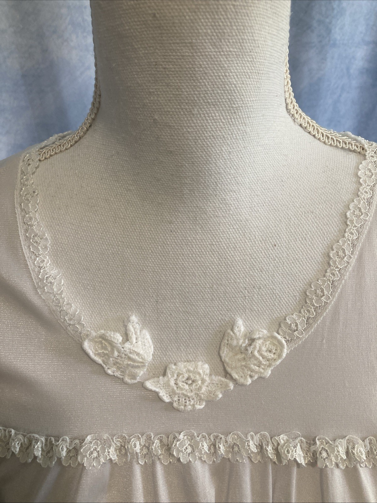 Vtg 90s Simply Basic White Ivory Nylon Nightgown XS/S Lace Trim Single Stitch
