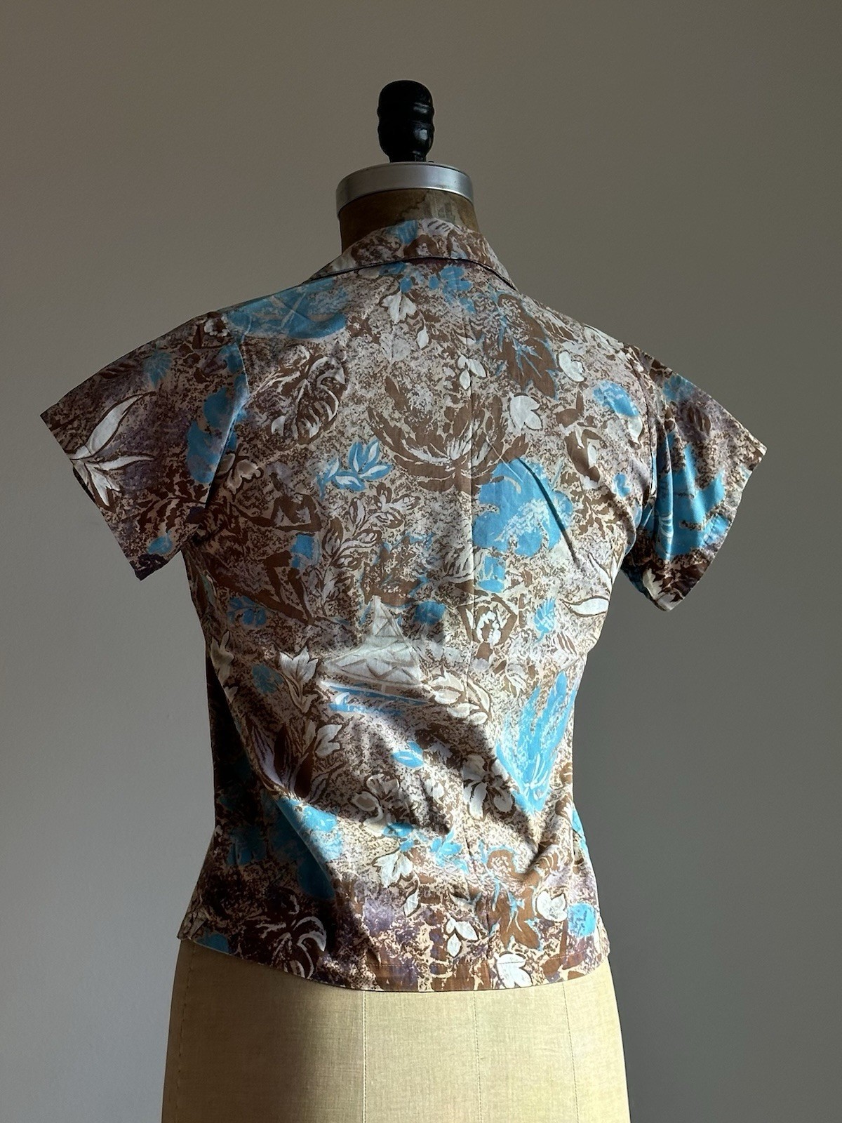 1940s Laguna Vintage Hawaiian Brown Blue Aqua Floral Surfer Button Up as is XS