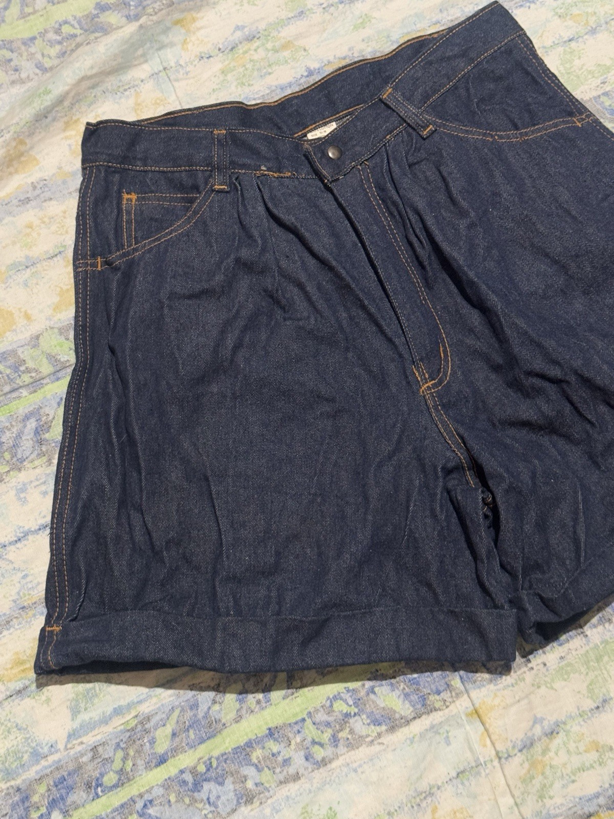 NWT Vtg A’Milano 1970s Denim Shorts Rolled Cuffs Women’s 15/16 13”Rise 30”waist