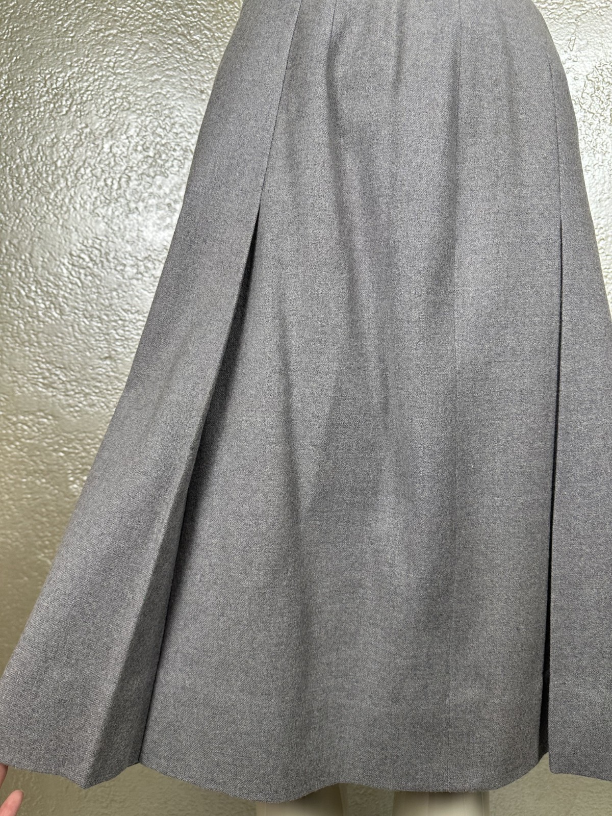 Vintage 1940s-1950s Ladies LIPMAN WOLFE & CO. Gray Wool Two Piece Skirt Suit Set