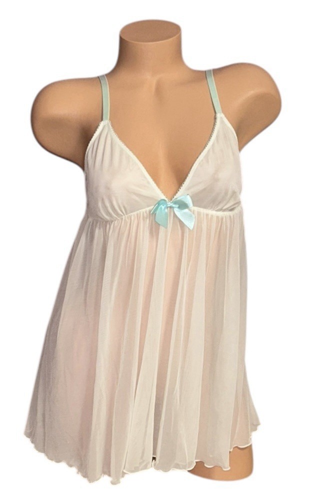 GILLIGAN & O’MALLEY White Silky Shiny Sheer Lace Nylon Nightie Nightgown M NWOT