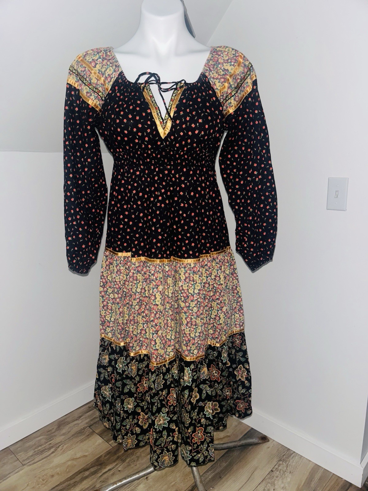 Vtg 70s Young Edwardian Arpeja Hippie Prairie Peasant Poet Calico Midi Dress S/M