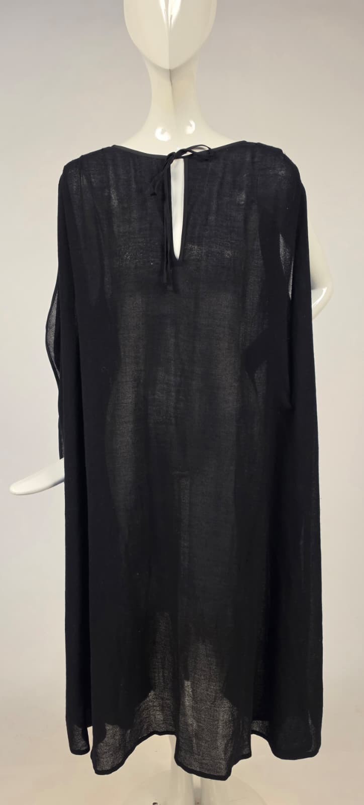 VINTAGE 1970’S BLACK MUSLIN CAFTAN DRESS W FLOWING SLIT SIDES LABELED GITS PARIS