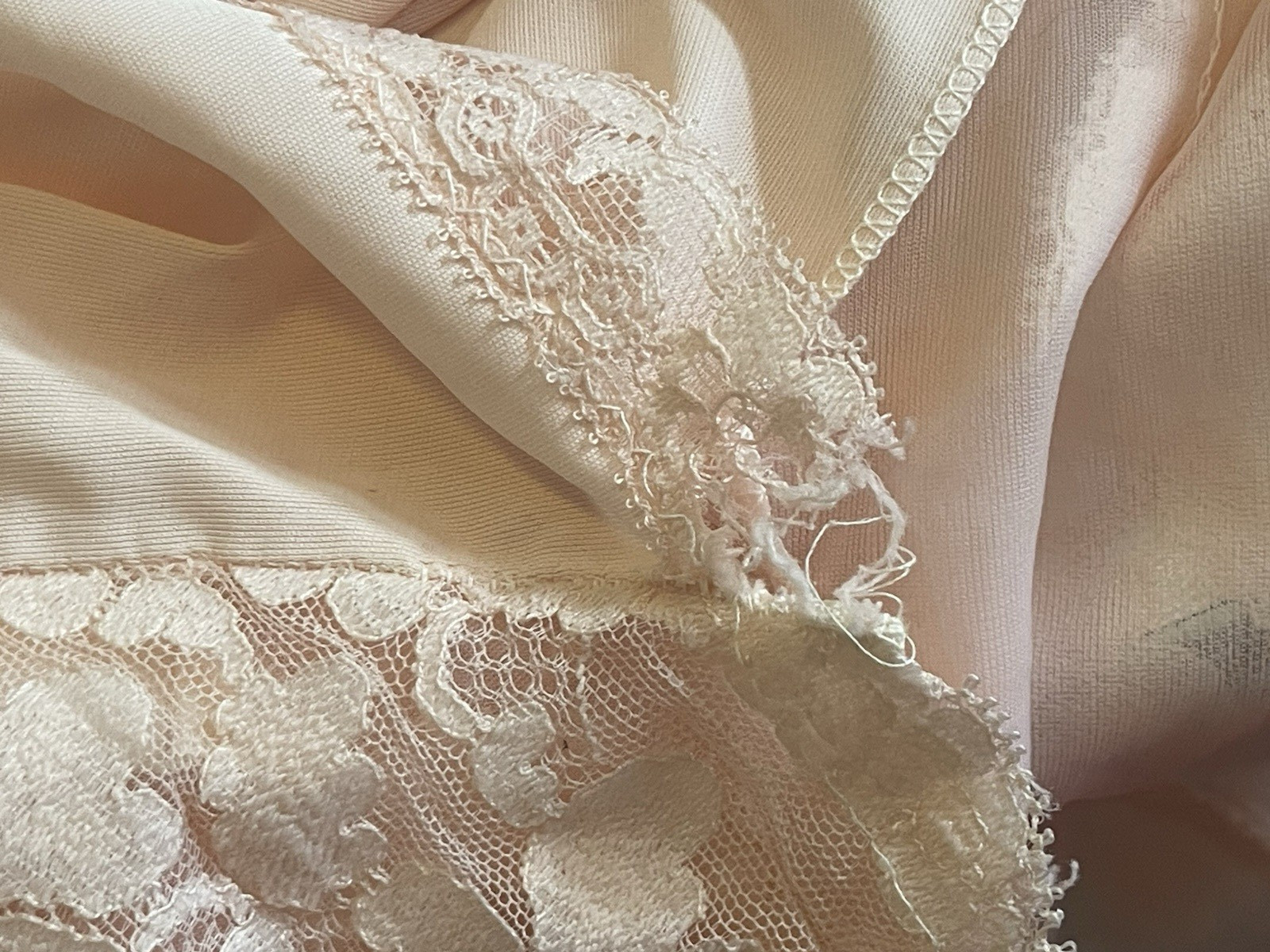 Vintage Philmaid Slip Size 40 Peach 100% Nylon Lace Detail Full Short FLAW